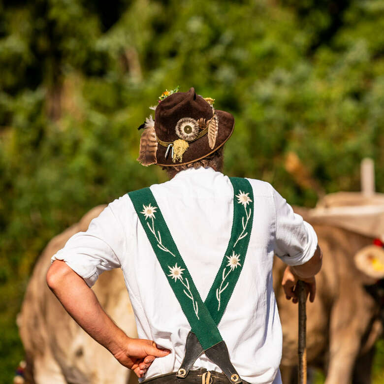 Bei besonderen Anlässen ist das Tragen der traditionellen Trachten nicht wegzudenken.