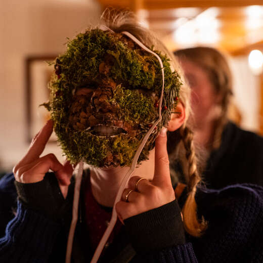 Bärbeletreiben in Oberstaufen Traditionelles Kostüm zum Bärbeletreiben