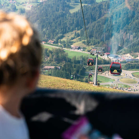 Mit der Hündlebahn in die Allgäuer Berge.