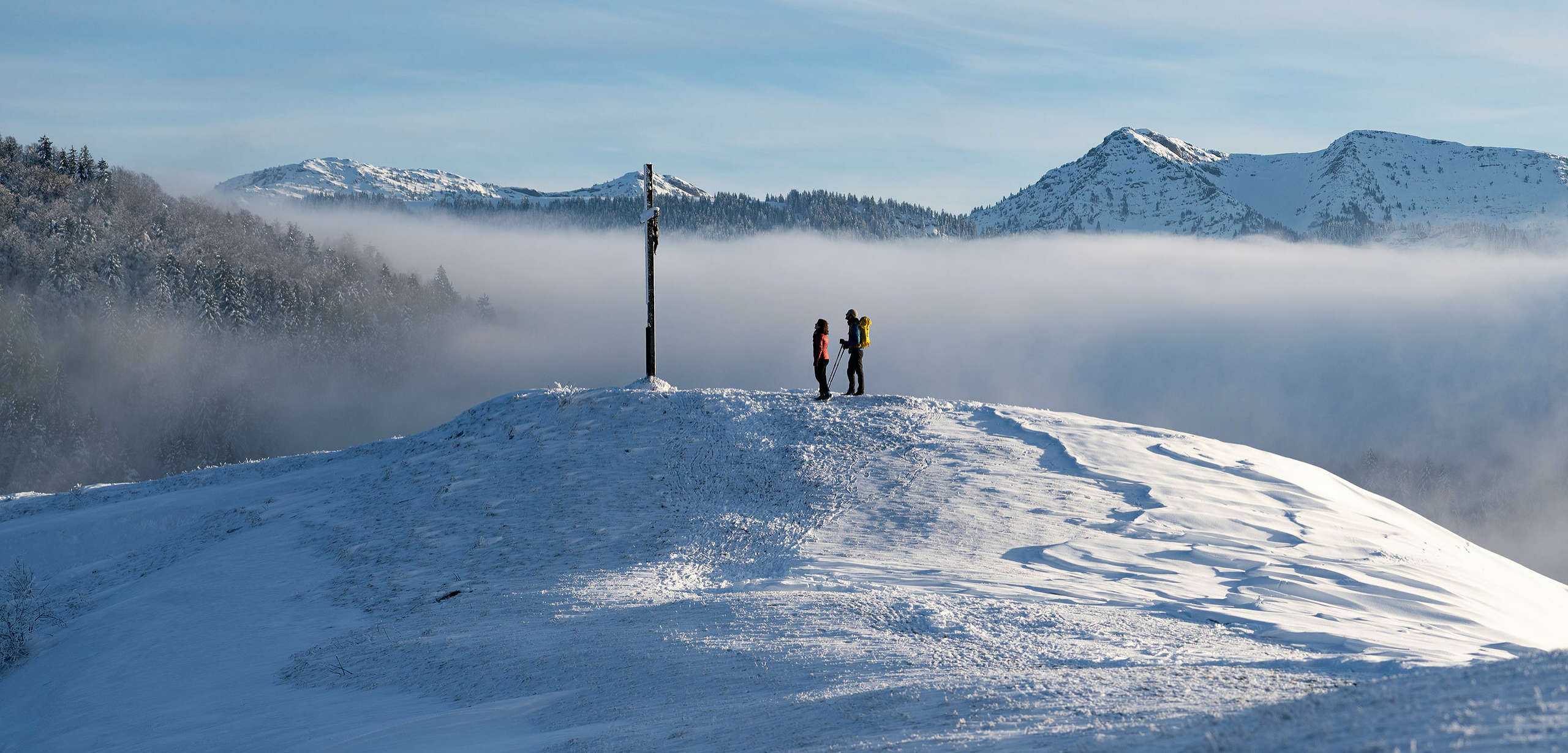 Wanderer im Winter in den Allgäuer Bergen