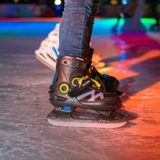 Eislaufen auf dem Eisplatz Oberstaufen