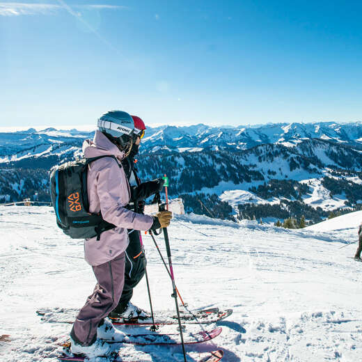 Ski und Snowboard im Winter in Oberstaufen.