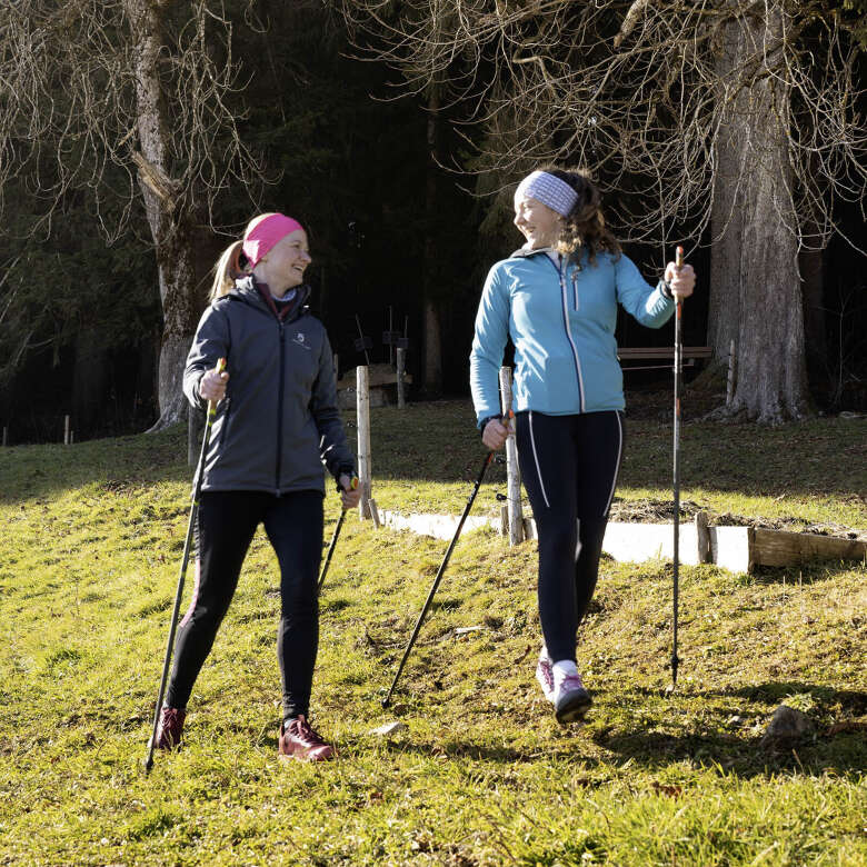Bewegung in Oberstaufen beim Nordic Walking