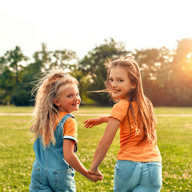 Spielende Kinder beim Kindersommer im Allgäu