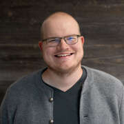 Mitarbeiter Jan Verbücheln Porträt des Mitarbeiters Jan im Themenmanagements.