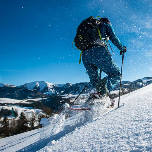 Schneeschuhwandern beim Winterurlaub in Oberstaufen im Allgäu