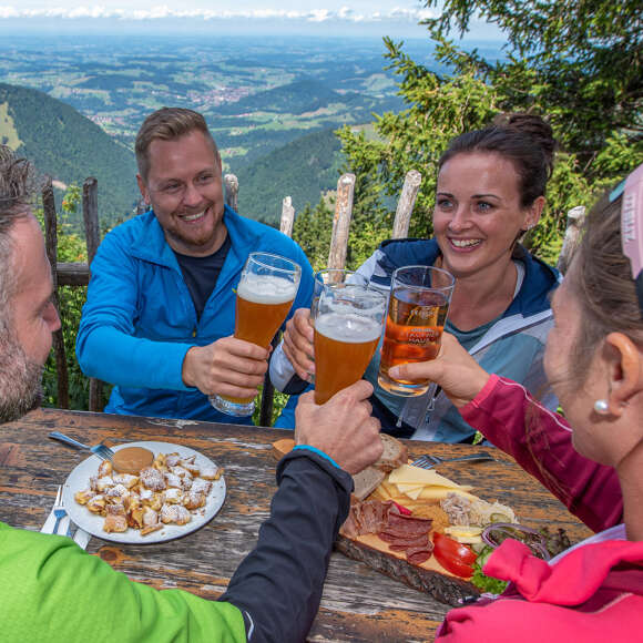 Einkehren auf dem Staufner Haus mit Panorama Blick.