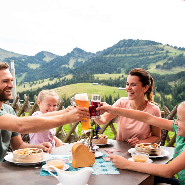 Hütteneinkehr mit der Familie am Imberg bei Oberstaufen