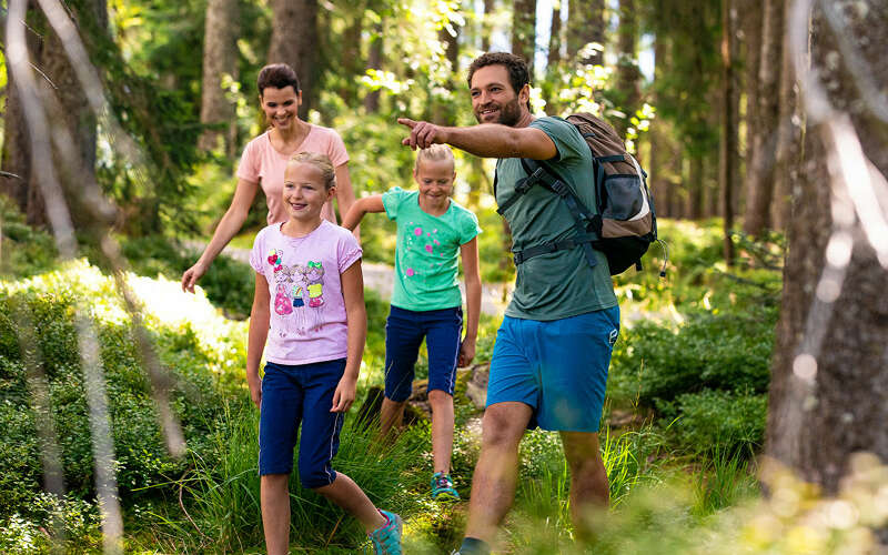 Urlaub mit Kindern im Allgäu. Natur und vielfältige Angebote in Oberstaufen erleben.