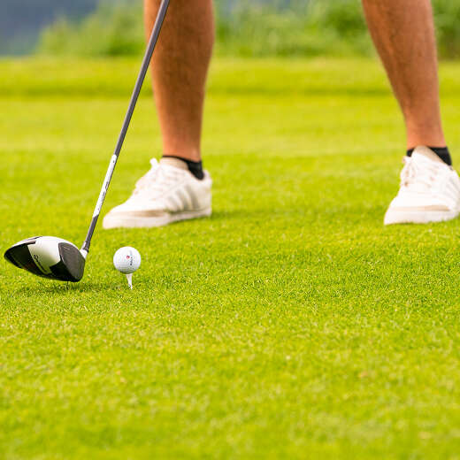 Abschlagen auf den Golfplätzen in Oberstaufen.