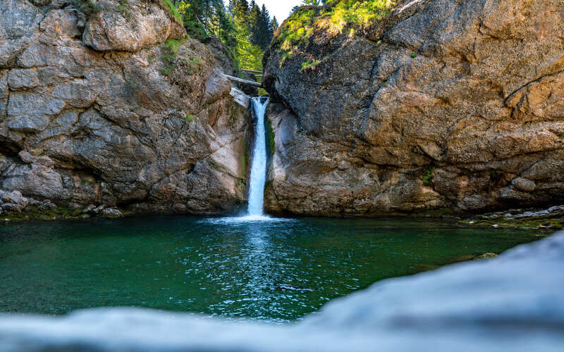 Der Premiumwanderweg Wildes Wasser führt zu den Buchenegger Wasserfällen in Oberstaufen