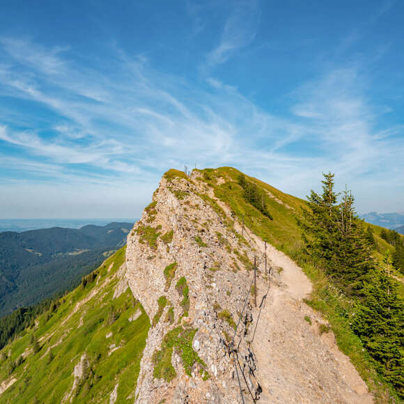 Die Allgäuer Berge mit ihrem Panorama sind ein Paradies für Wanderer in Oberstaufen.