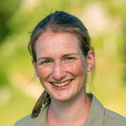 Die Naturpark-Rangerin Theresa Hilber stellt sich vor.