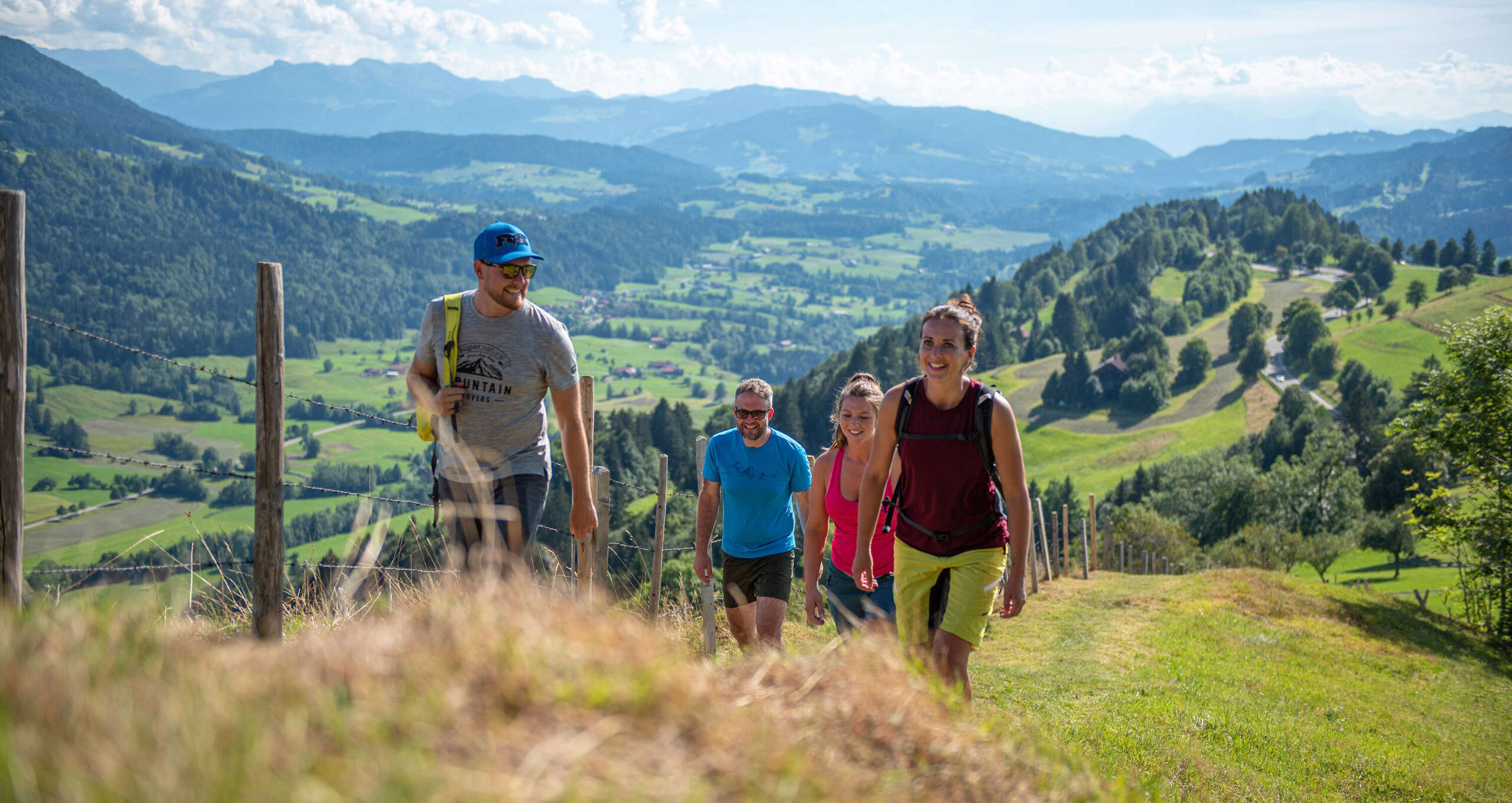 Wandern am Kapf mit Alpenpamorama
