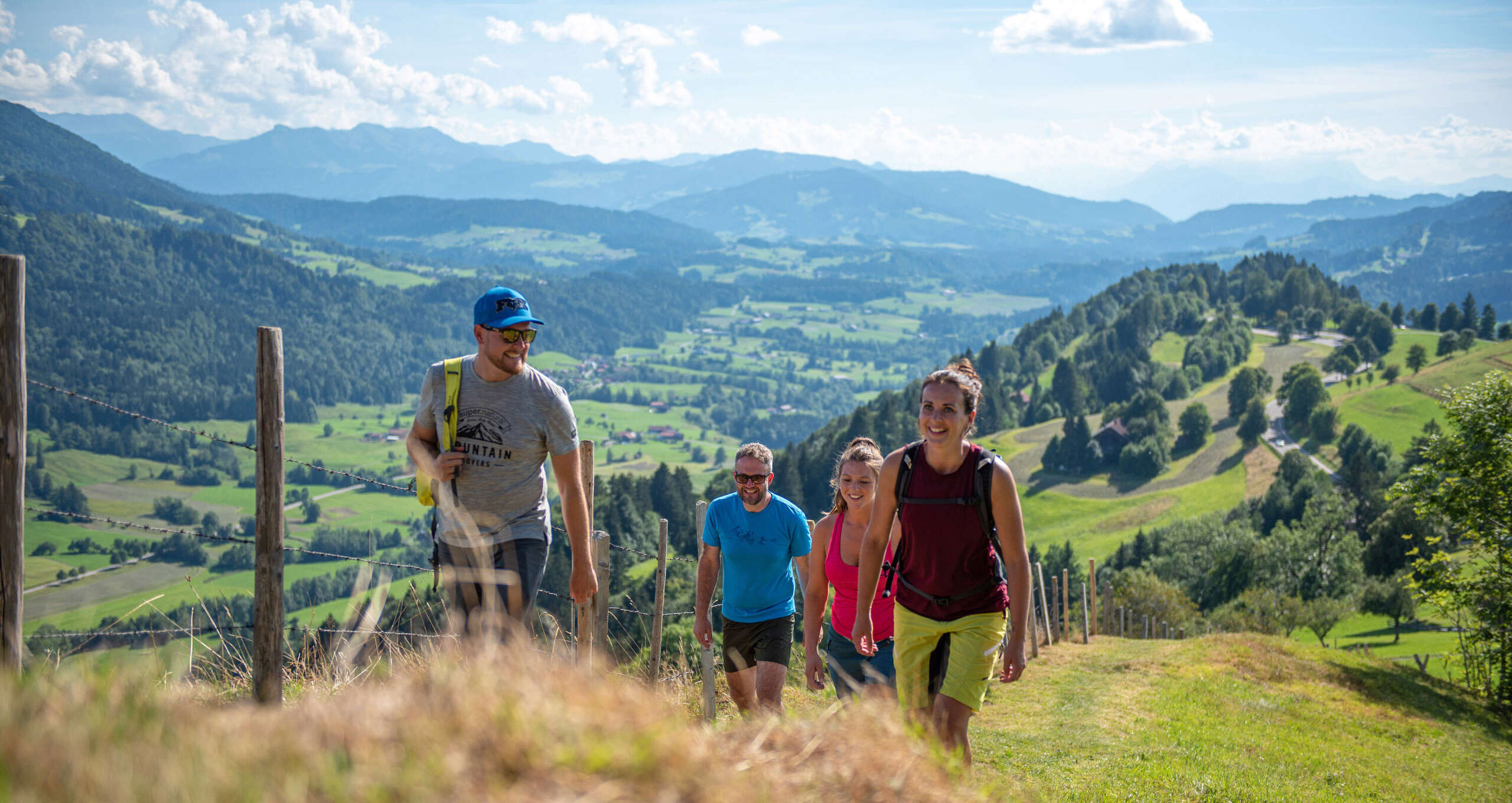 Wandern am Kapf mit Alpenpamorama