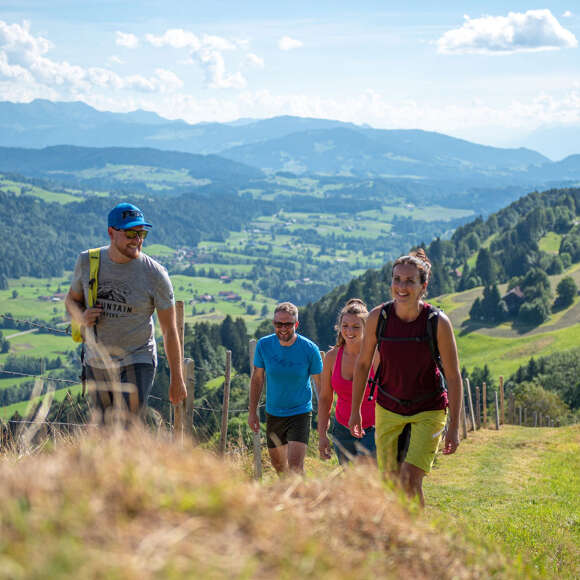 Wandern am Kapf Wandern am Kapf mit Alpenpamorama