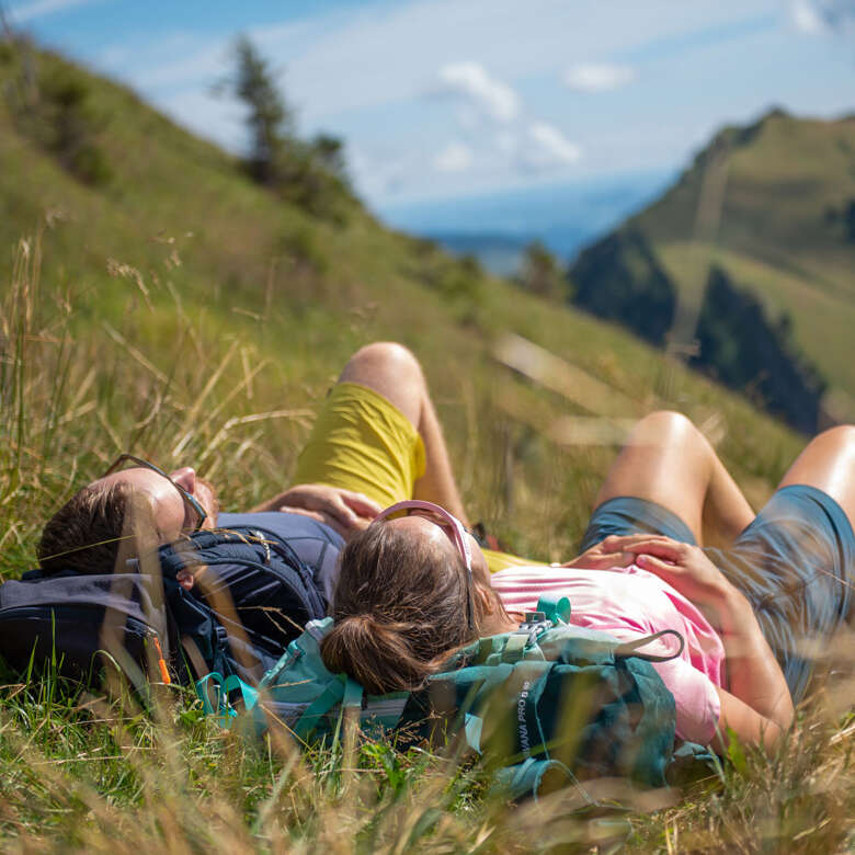 Ruhe und Entspannung in den Bergen Entspannung beim Wandern auf der Nagelfluhkette bei Oberstaufen